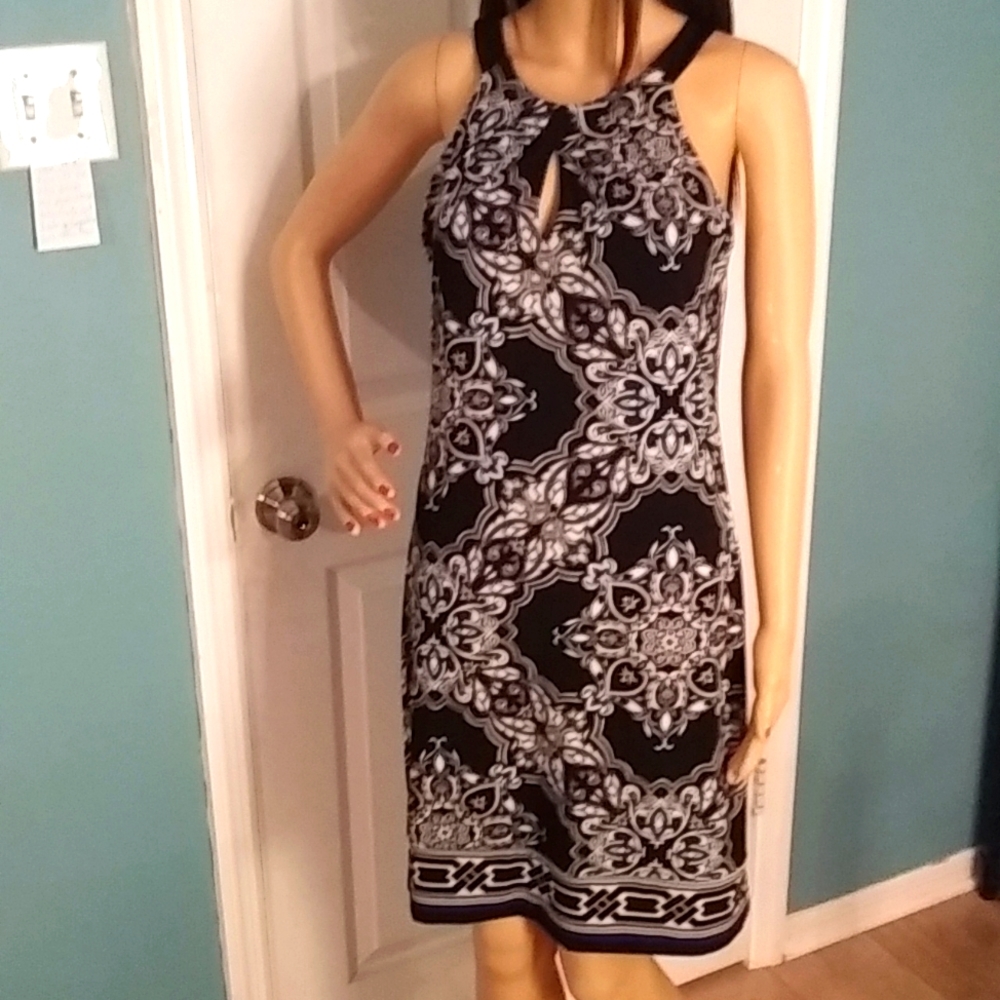 White House Black Market Special Event Dress - Size XS, but fits like a Small